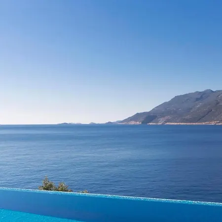 Yenikoy Sleeps 10 Pool Air Con Wifi Villa *